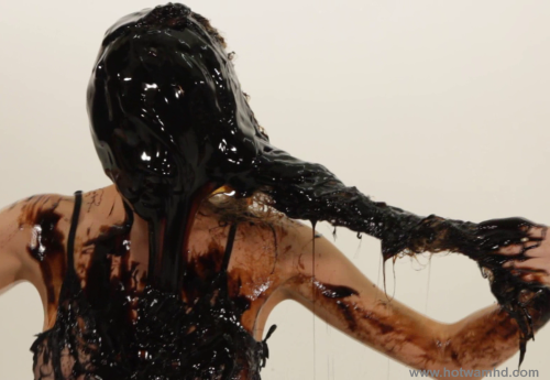wampicsandgifs:  Messy Jessie’s Office Treacle Head Dunk at Hotwamhd