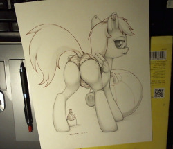 Alright guys, i need to make some money this week, so i&rsquo;m going to sell a few originals. Going to try this as a sort of silent auction to see how it goes&hellip; RAINBOW DASH - will come as pictured in its one of a kind original graphite/ink form,