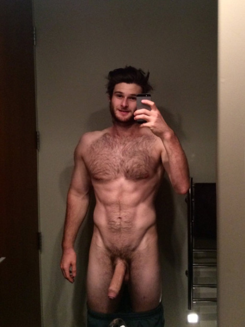 njstud:  Giuseppe, I am ¼ Italian too.  We both got the good third leg gene.  Only i’m cut.nystud.tumblr@gmail.com