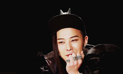 Multi Fandom And What Else The Differences Between G Dragon Onstage And Multi Fandom And What Else The Differences Between G Dragon Onstage And