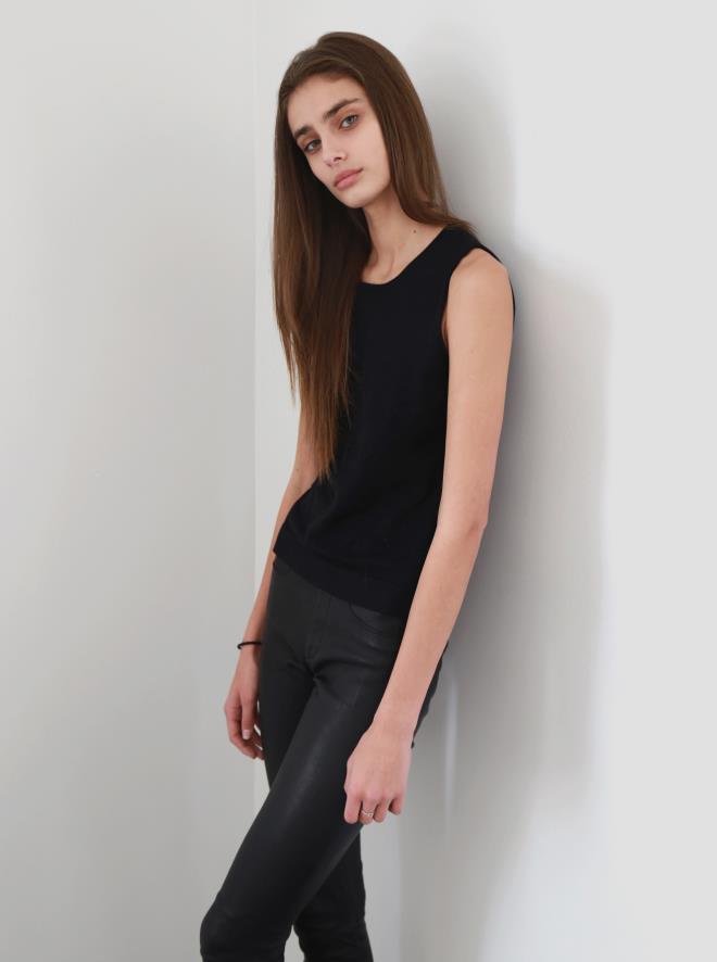 thefashionbubble:  Taylor Hill @ IMG Models. 