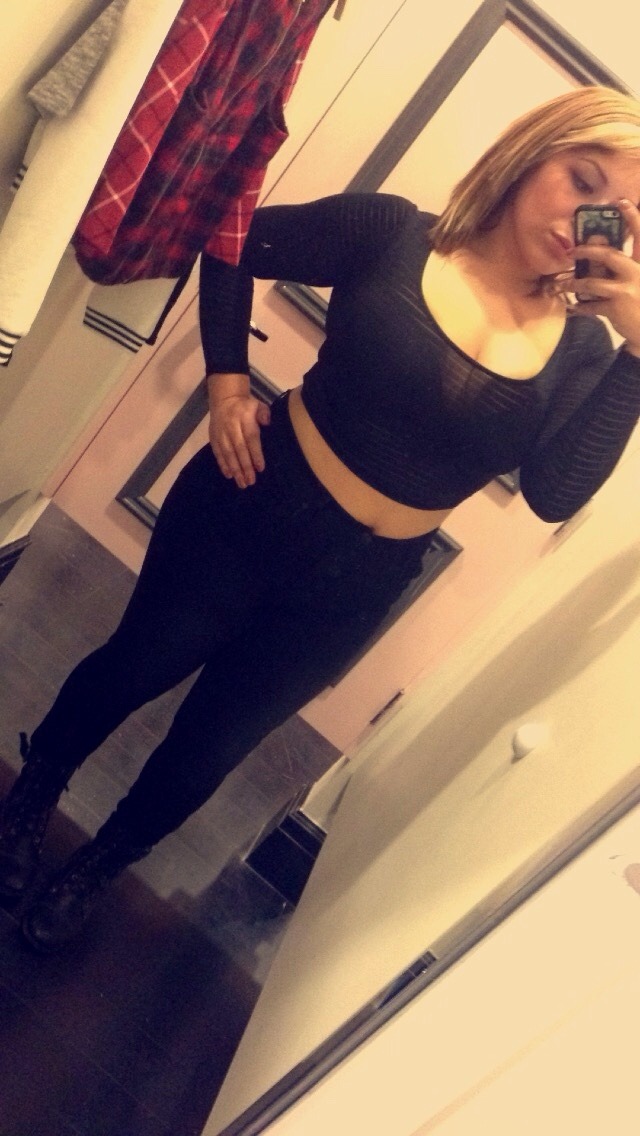anythang4selenas:  Trying on some stuff