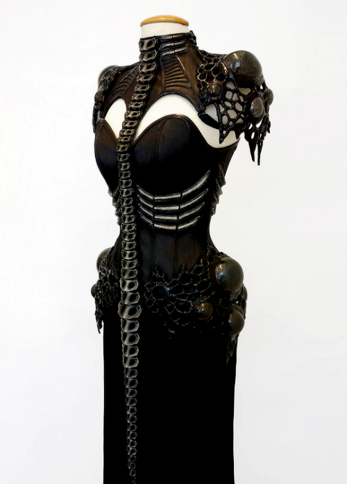 fashion-runways: ROYAL BLACK ‘Mother Of Aliens’ Dressif you want to support this blog co