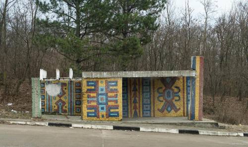 Bus Stop, no 91, Moldova,built in the late 70s © BACU @_ba_cu #socialistmosaics #_ba_cu #socm