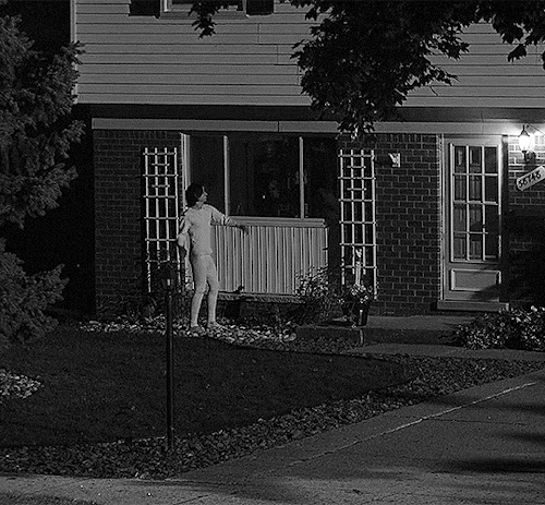 dcbicki:💦 31 DAYS OF SPOOKTOBER ► IT FOLLOWS (2014) dir. David Robert Mitchell—