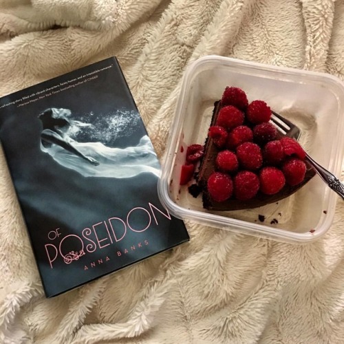 Hello friends!! Tonight calls for some chocolate raspberry ganache cake with a re-read of one of my 