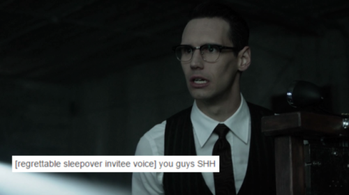 alius-alia:Gotham + text posts meme (source)