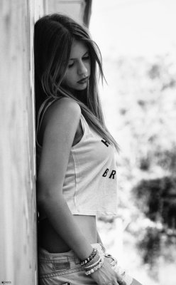 Resplend3Nt-Rap4Cious:  ❥ ;)