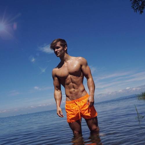 i-never-learn:  My 5 favorites models, the 5 guys I like the most.1. Simon Mathis2. Hugo Mayhew3. Stephen James4. Kaz Van Der Waard5. Michael Dean Johnson