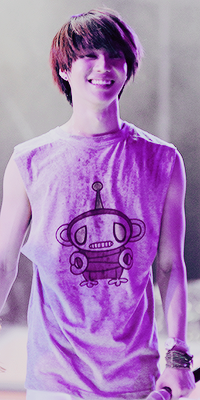 taekmeout:  six fav pics of Taemin → purple 
