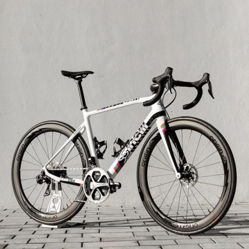 livetoridenyc: @rushracingteam and the great Cinelli Superstar – unlike the majority of other models