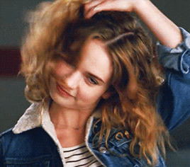 sersh:Lily James hair, make-up & costume test for Baby Driver, ‘First appearance’