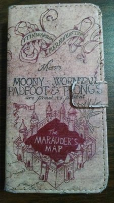 daily-harry-potter:  Here’s my phone case,