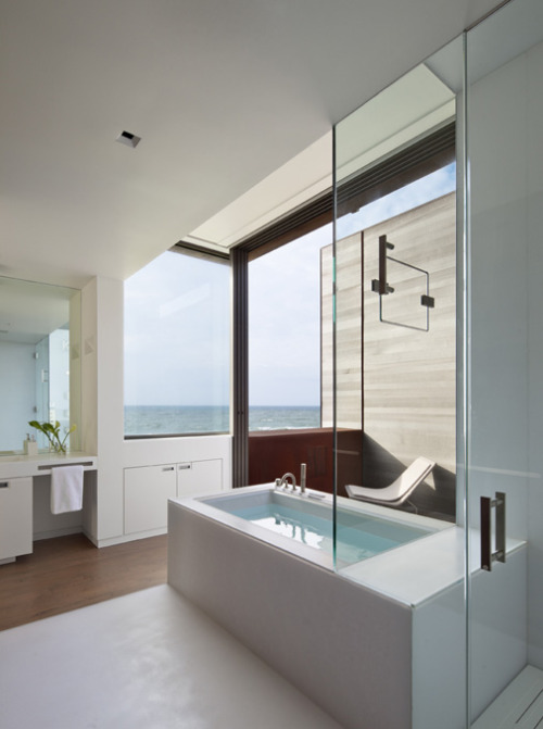{Must be in-denial about Fall’s arrival because… this. Bates Masi Architects have a fla