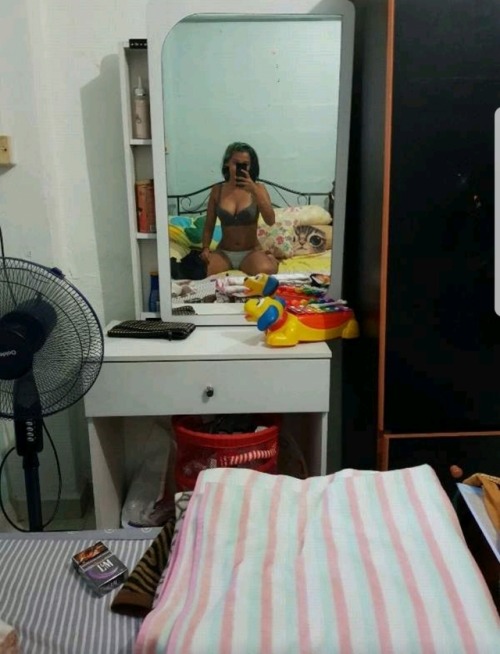 batangpalingbig2: 19 years old malay girl staying bedok. Didn’t know her tits is this big.