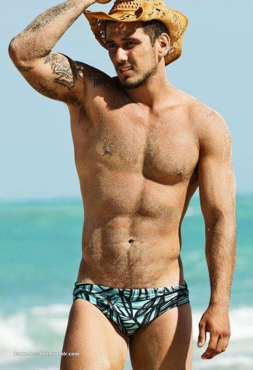 damn, he's hot!