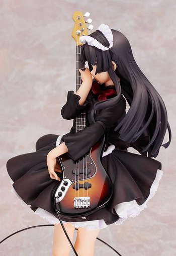 animefiginfo:  Max Factory released the Akiyama Mio ( 秋山 澪 ) 1/7 PVC figure from the manga/anime “K-ON!” ( けいおん！ ). Was released in January 2011. Around 210mm tall, 7,429 yen (๙.30).  hope noone minds me posting these for a bit..