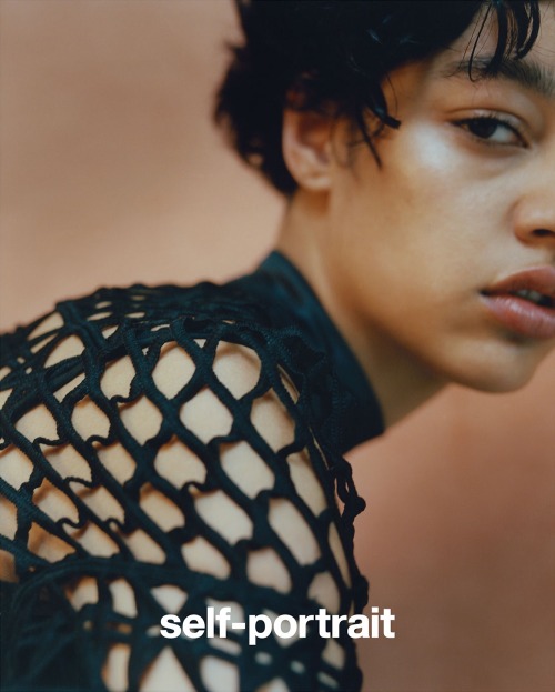 ourhellophoenix:  SELF-PORTRAIT FALL WINTER 2015.16 CAMPAIGN  Photographer: Lea Colombo  Art Direction: Alexandra Carl Casting: Ben Grimes Model: Damaris Goddrie 