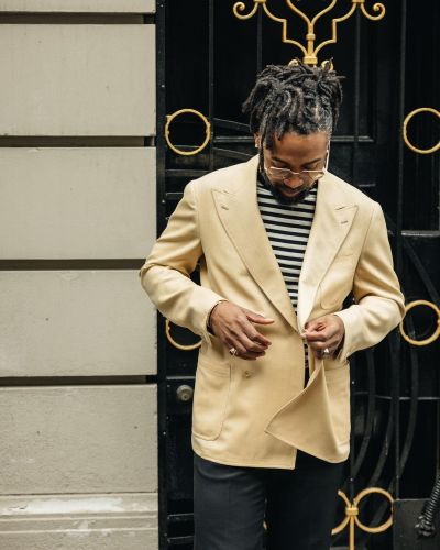 Kamau is always testing the limits of our house styling. Here he wears a golden hopsack from Drapers, a Heimat tee, and made-to-measure Rota trousers.
Our trunk show with Ring Jacket begins today, at our Upper East Side shop.
Sasamoto-san and...