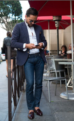 the-suit-man:  Suits, mens fashion and summer