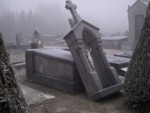 Graveyard Winter