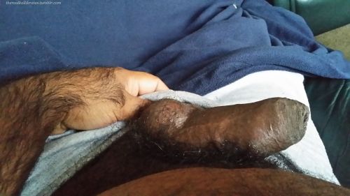 therealkallikrates:  Finally “upgraded” to a metal cockring. Which is surprisingly comfortable! This is me testing it out in the morning… The verdict: it feels awesome to play with myself. Not as good to play with others - my balls get too big and
