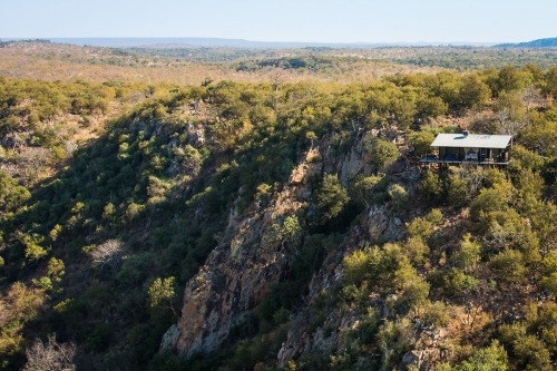 luxuryaccommodations:  The Outpost Lodge - Zimbabwe, South Africa Remotely located in the heart of Makuleke Contractual Park - a stunning wild natural area somewhere between Zimbabwe and Mozambique, the Outpost Lodge offers luxury accommodation in 12
