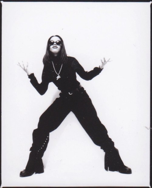 aaliyahphotos:New rare outtakes of Aaliyah photographed by Jake Chessum.