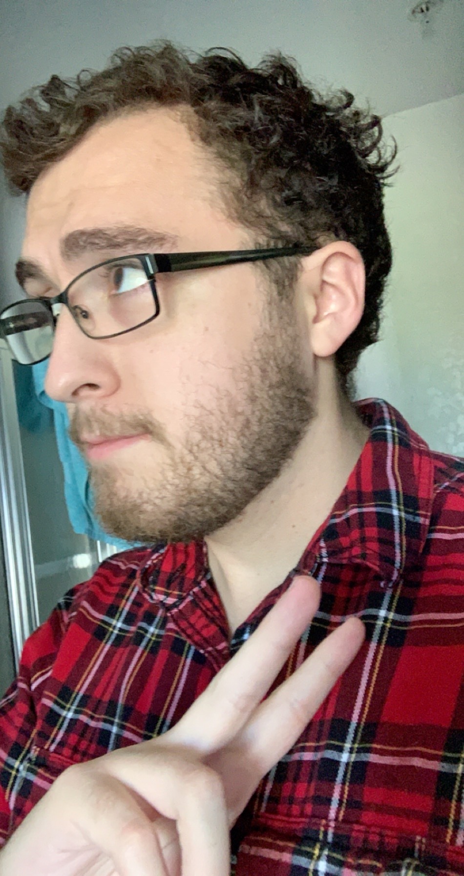 lordknightmon:@the-valyrian-weasel tagged me to post a selfie and I can’t remember the last time I did. And I wanna tag more people but I have too many good looking mutuals so I cannot decide