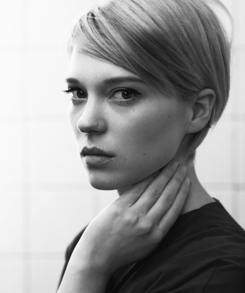 seydouxdaily: “Mirror, Mirror”. Léa Seydoux photographed by Eric Guillemain