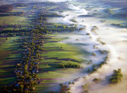 blazepress:  Fog from above, Volodymyr Zinchenko.