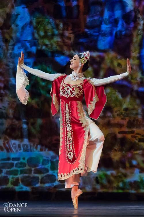 Irina Perren (Mikhailovsky Ballet), “Russkaya,” 2014 Dance Open, Savonlinna, Finland (July 20, 2014)