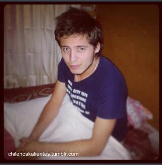 chilenoskalientes:  Daniel, 20 años. Otro pendejito calentón de Santiago. Rico!