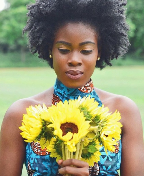 A blog that celebrate black women natural hair