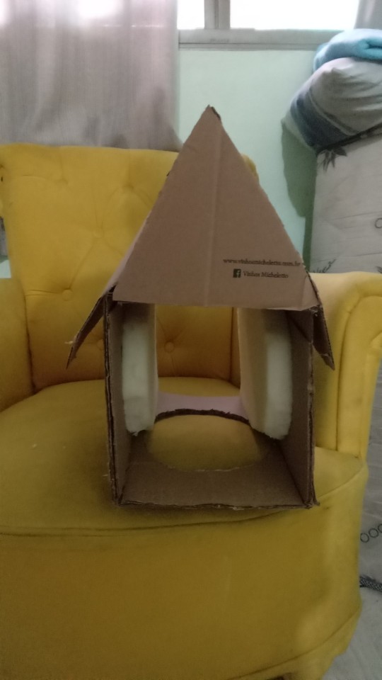 a house that is a head