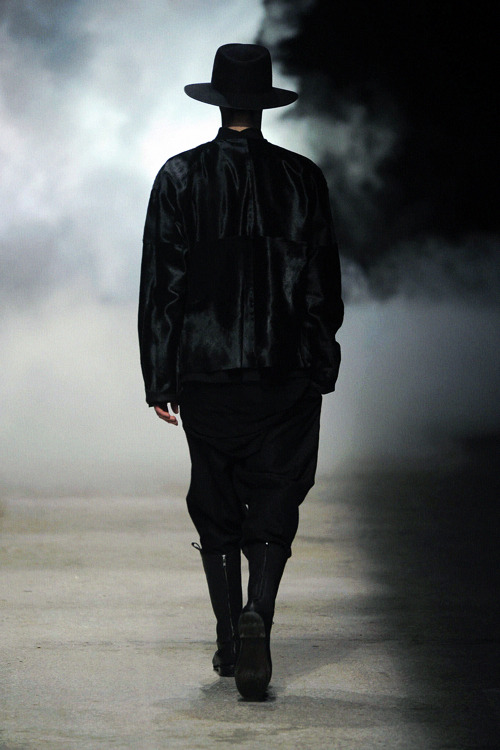 suckadick2014-deactivated201403:  Damir Doma Fall/Winter 2010 