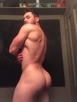 awesomejocklover:  My cum needs be in this ASS