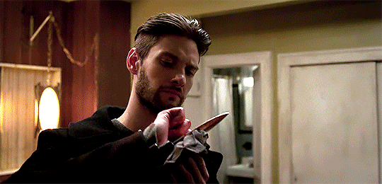 tumblr_prxad1sKBv1qikn7xo1_r1_540.gif