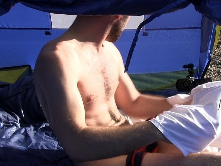 marinebuzz:  nice tent J/O
