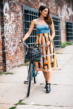 preferredmode: Jessie, stylin’ on a Williamsburg street with her @RideSchwinn #bikenyc #preferredmode View Post 