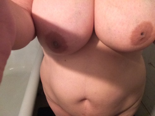 Loving the sexy belly