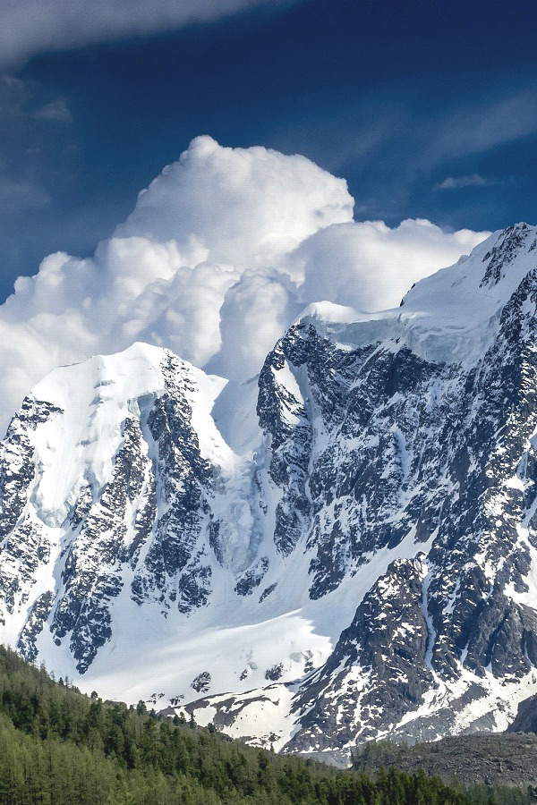 obsol:  winsnap:  Snowy mountains | by Anton Semenov       100% nature (msg me a