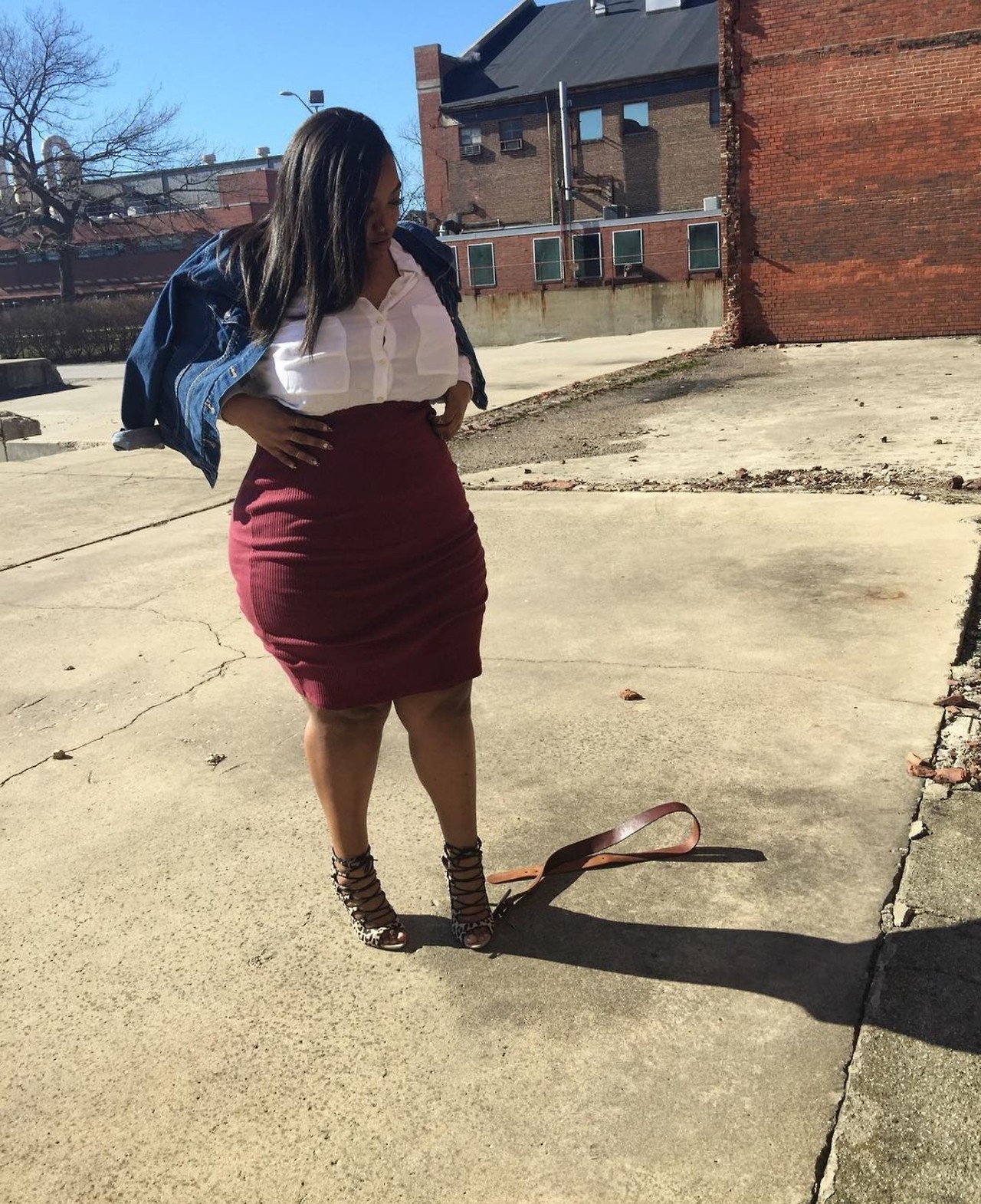 SUPER THICK WOMEN