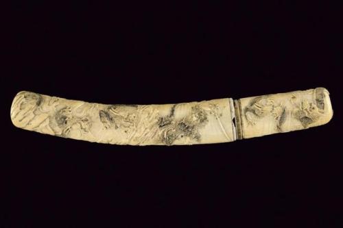 Ornate carved ivory Japanese tanto, 19th century.from Czerny’s International Auction House