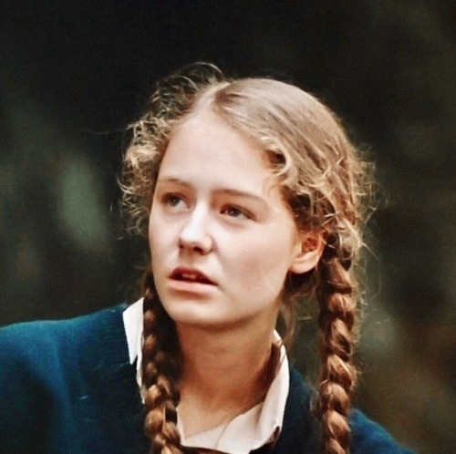 Miranda Otto as Emma Grange in Emma’s War (1986)