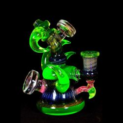 Weedporndaily:  Auction Going Down For This @Steve_Sizelove X @Huffyglass Pendant