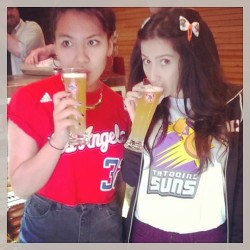 Beer! @Destructodisk @Dearraymer #Cropped #Ha #Photobombthwarted #Loveyouuu #Gosuns