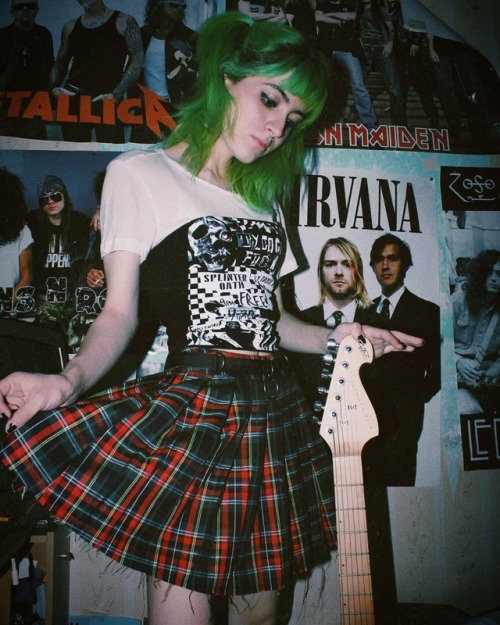 grunge feed