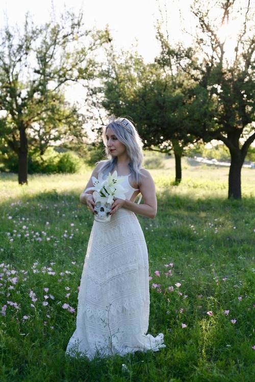 Persephone inspired sunset shoot with Allison. I’ve been trying to get back into making art ju