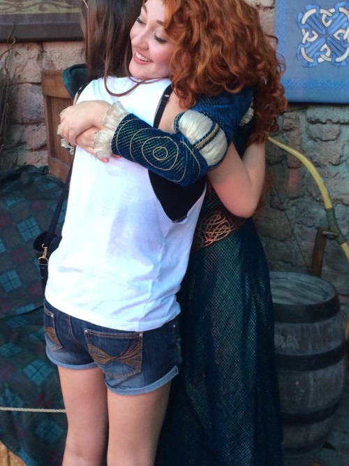 aspiringbitchh:My day is always made seeing this lass.